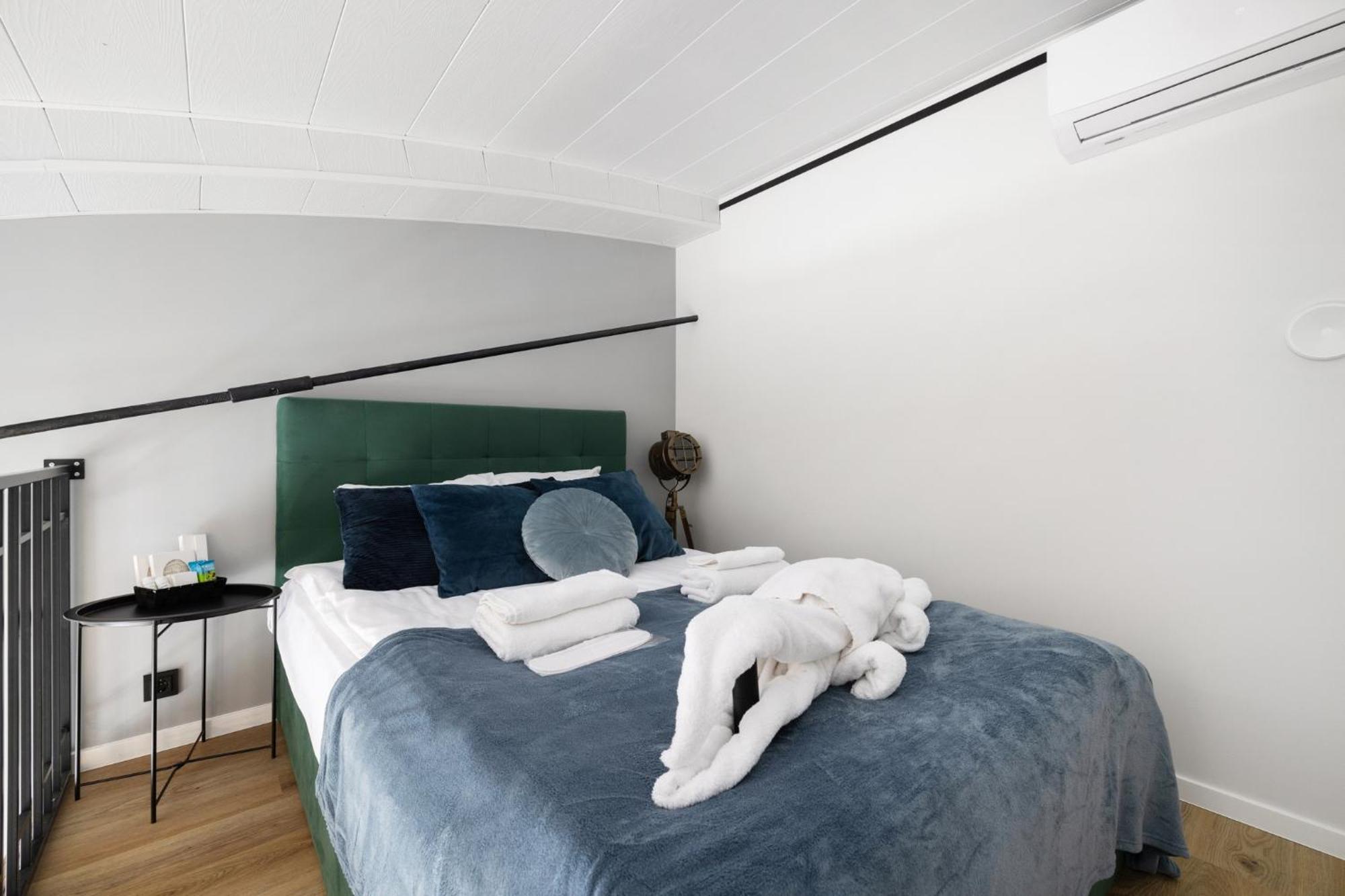 Bright Lofts Near City Center Harbour Талин Екстериор снимка