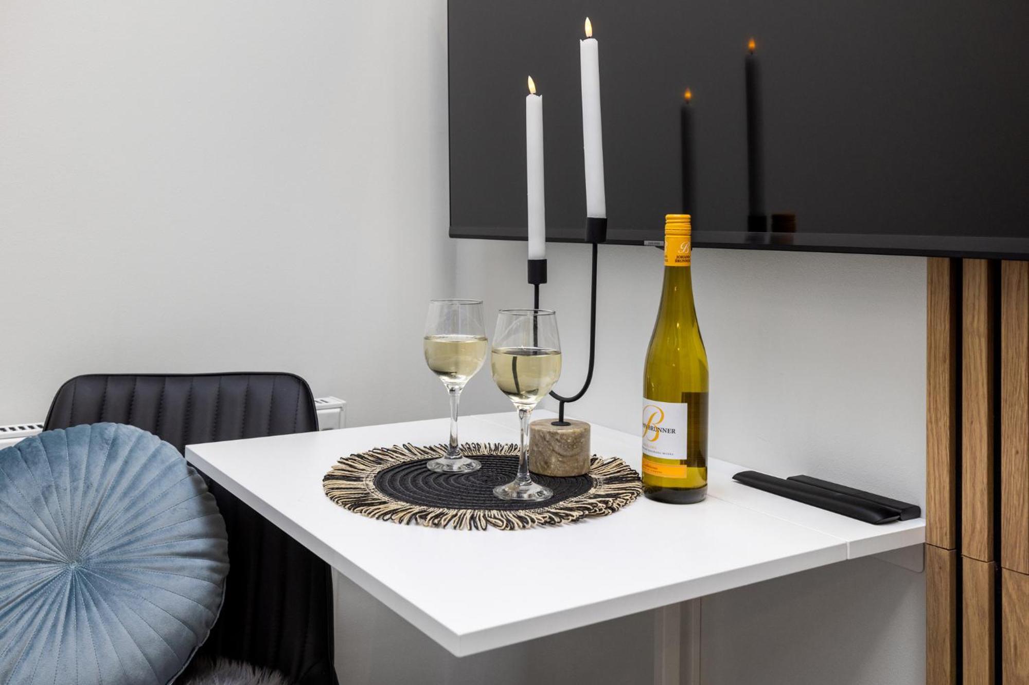Bright Lofts Near City Center Harbour Талин Екстериор снимка